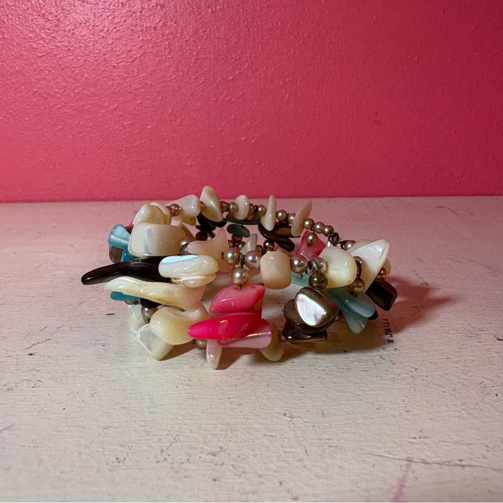 Vintage Colorful Beaded Women's Shell Bracelet Mother of Pearl Made in Japan GUC - Picture 3 of 6